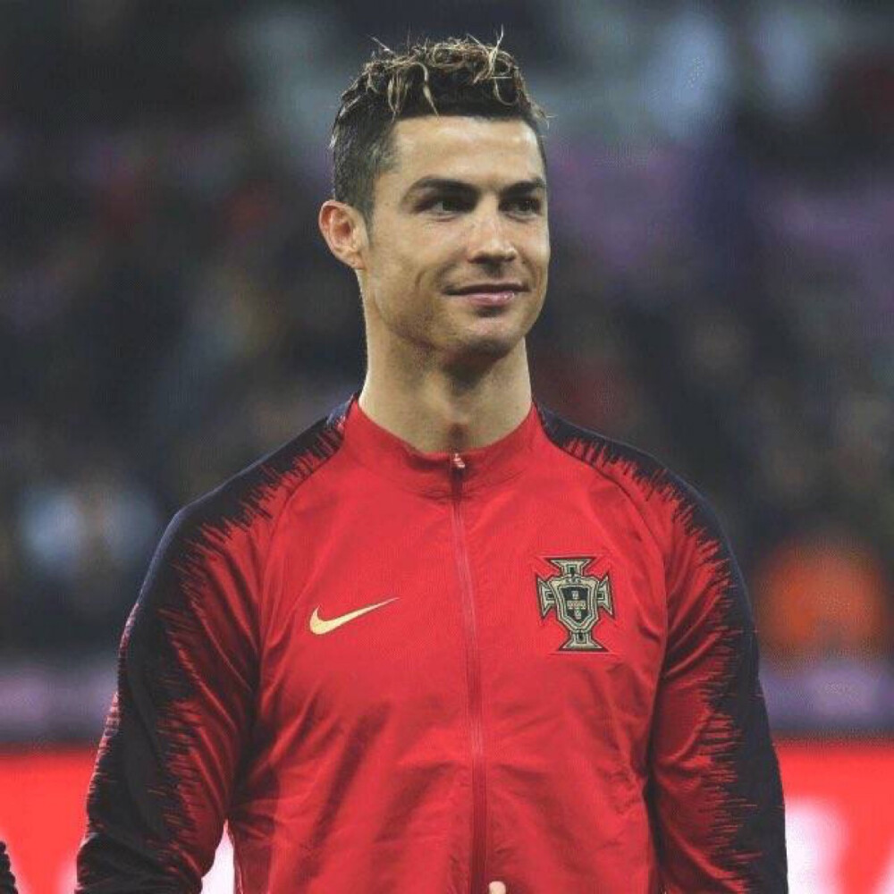 火药味！莫兰特用手狂指克莱面部，克莱怒火中烧一把甩开（冲突升级！莫兰特手指直指克莱面门，克莱怒火爆发猛然甩开）