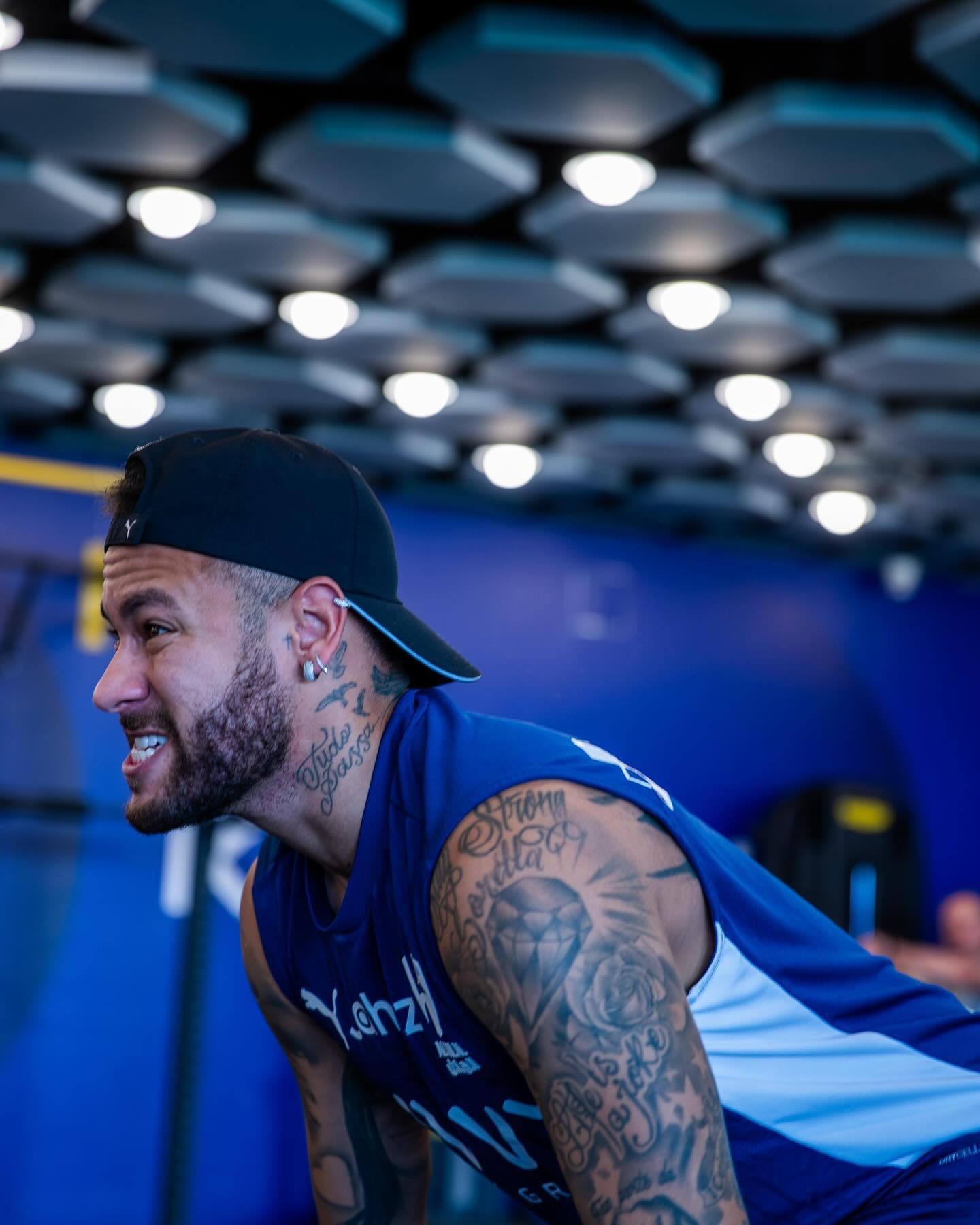 尤文vs卡利亚里：弗拉霍维奇、伊尔迪兹首发，佩林出战（尤文对阵卡利亚里：弗拉霍维奇、伊尔迪兹先发，佩林登场）