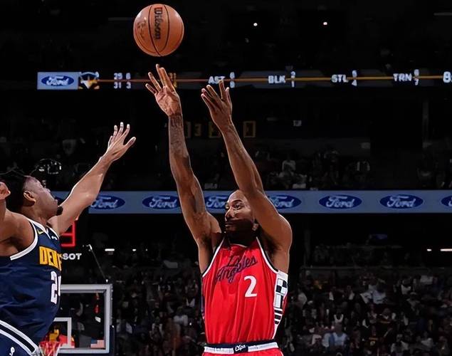 阵容齐整！雄鹿今日战活塞：字母哥&小波特等均可出战（雄鹿今战活塞：字母哥、小波特等全员可上阵）