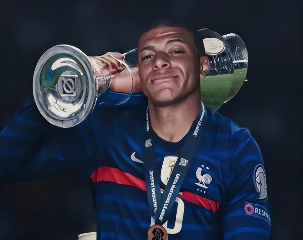 西甲：皇马主场4-2战胜皇家贝蒂斯（西甲战报：皇马主场4-2力克皇家贝蒂斯）