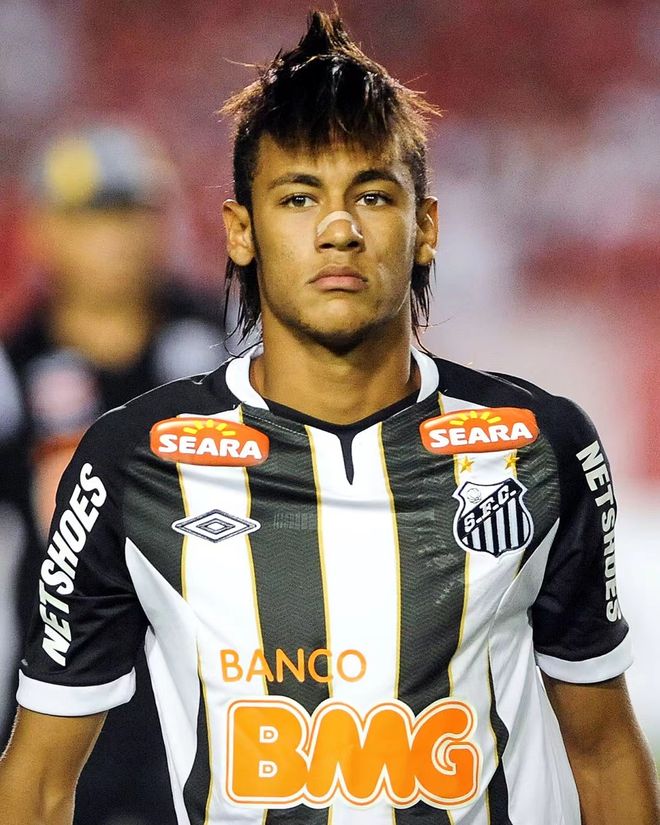 戴格诺特：小个阵容带来空间也让篮板失控，这是战术选择问题（戴格诺特：小阵容增空间但损篮板，本质是战术取舍）