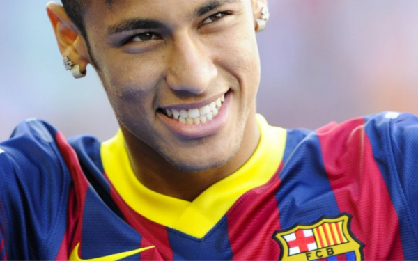 生涯进球破400：姆巴佩vs乌克兰个人集锦（姆巴佩对乌克兰个人集锦：生涯进球突破400球）