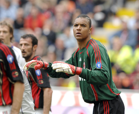 曼晚：阿莫林在高层会面中表示，不会将拉什福德列入未来计划（曼晚：阿莫林与高层会谈称，拉什福德不在其未来计划内）