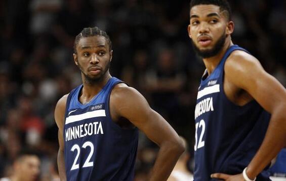 世界杯相遇，英格兰与加纳此前仅在友谊赛有过1次交手（英格兰战加纳：世界杯相逢，此前仅有一场友谊赛交手）