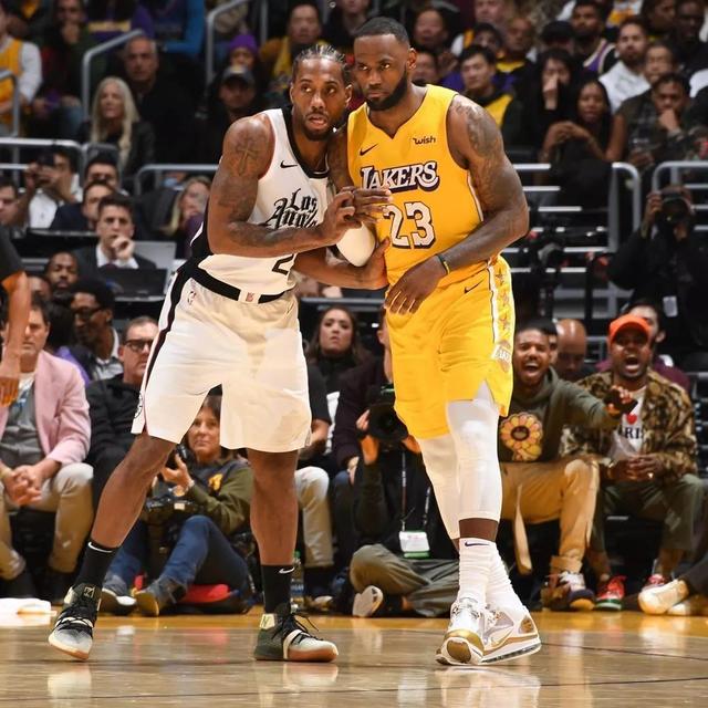 科尔：霍福德第一节的四记三分决定了比赛走势（科尔：霍福德首节四记三分奠定比赛格局）